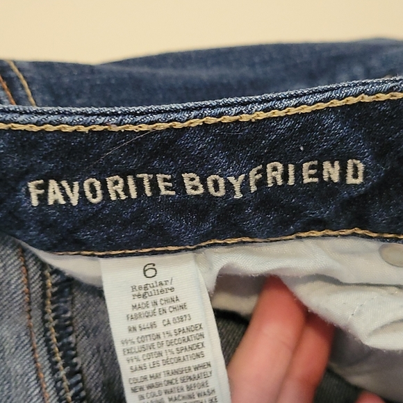 American Eagle Favorite Boyfriend Jeans - Picture 3 of 3